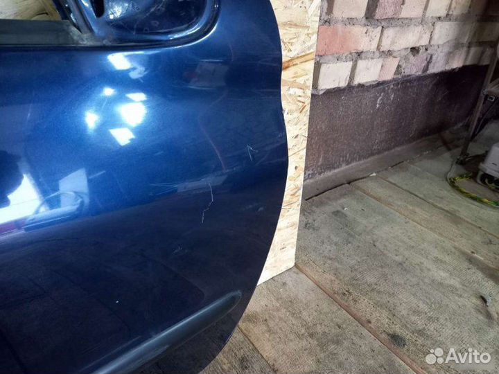 Дверь передняя правая Peugeot 206 хэтчбэк 1.4 KFW