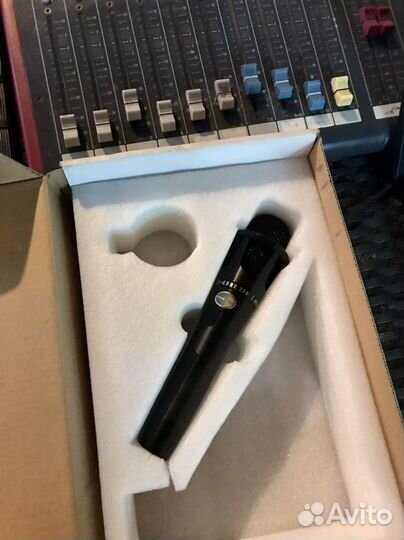 Конденсаторный микрофон Freeboss