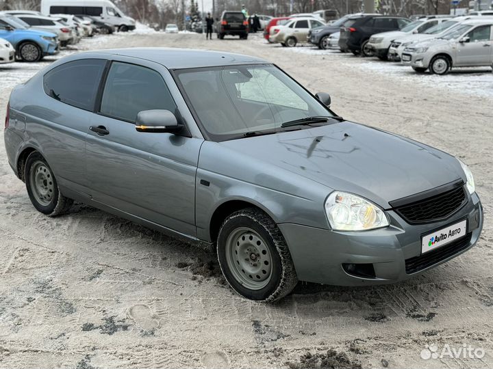 LADA Priora 1.6 МТ, 2010, 215 000 км