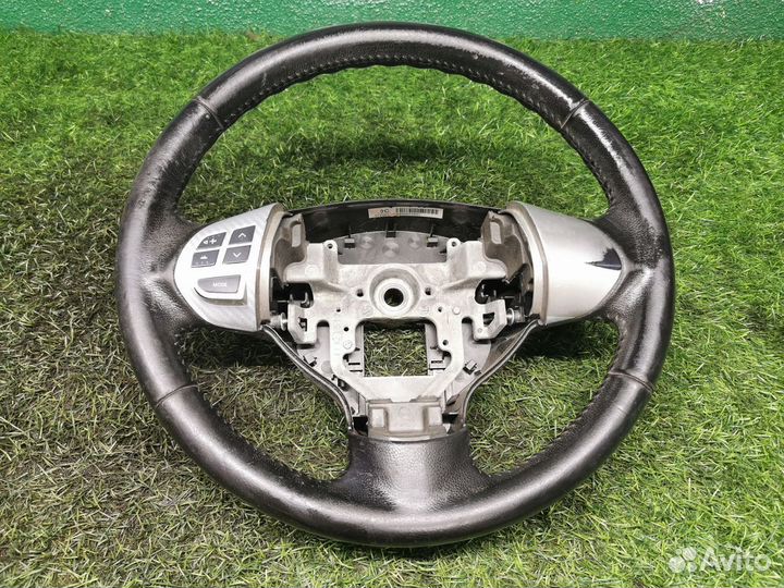 Рулевое колесо без airbag на Mitsubishi L200 IV