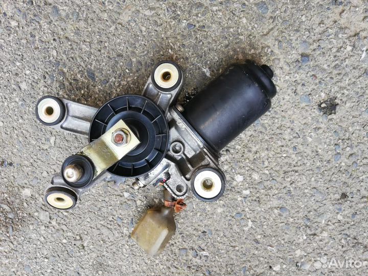 Моторчик заднего дворника