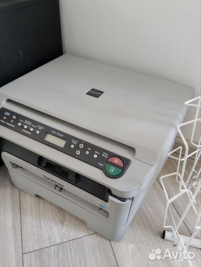 Мфу Brother DCP-7032R