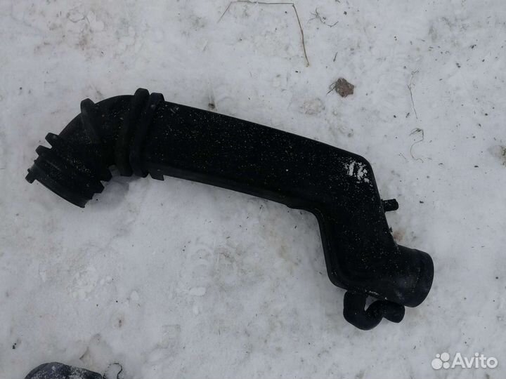 Патрубок воздушного фильтра ауди а4б5