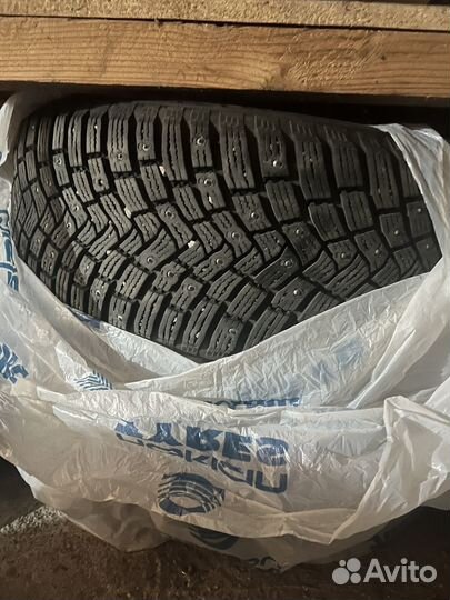Continental IceContact 3 215/55 R16