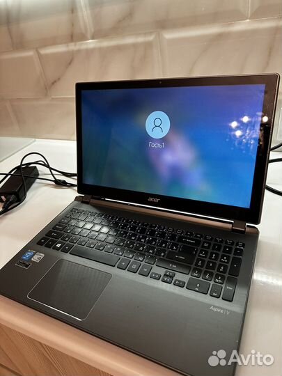 Acer aspire v7
