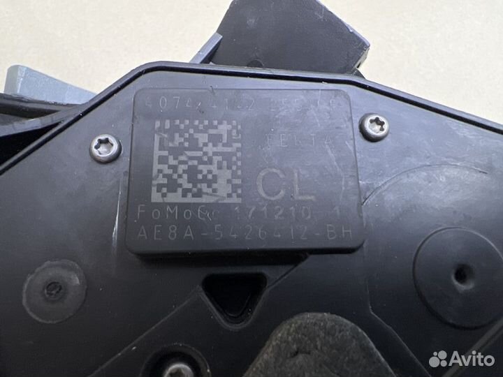 Замок двери задний правый Ford Fiesta MK6