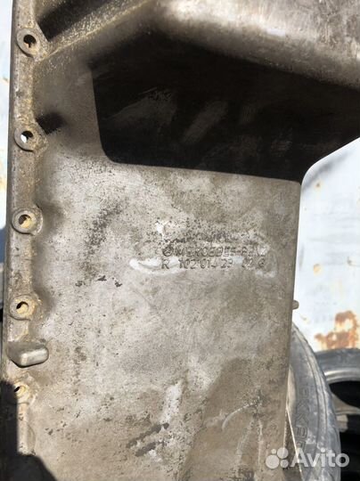 Поддон двс Mercedes w124 OM102