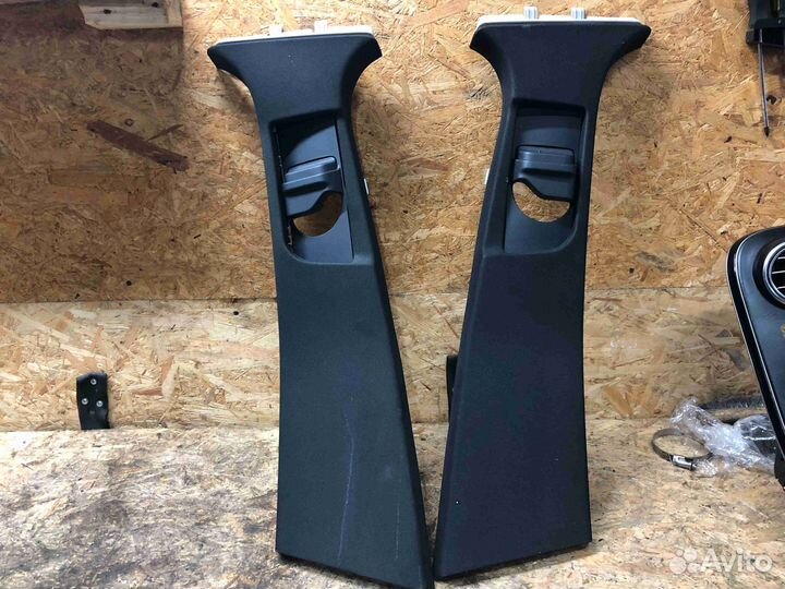 Обшивка стойки Mercedes GLC(X253)