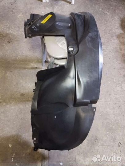 Подкрылок на Дастер