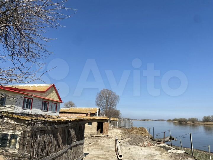 Дом 100 м² на участке 8 сот.