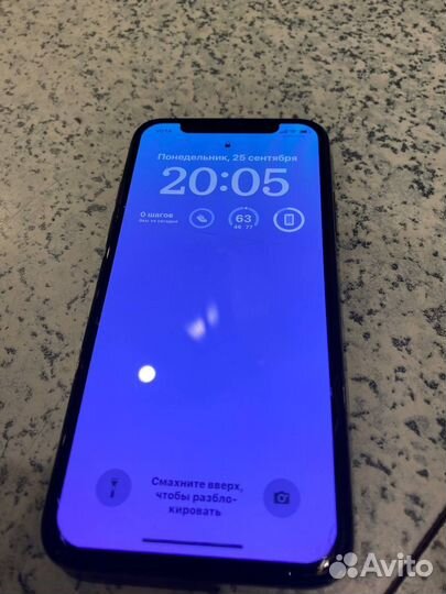 Телефон iPhone 10