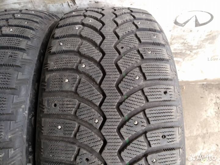 Bridgestone Blizzak Spike-01 255/55 R18 109T