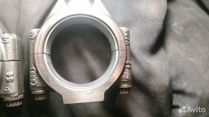 Поршни с шатунами 2.0TDI BKD(кольца,вкладыши)