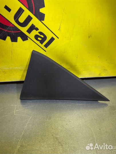 Уголок двери задний левый Mazda Cx-7 универсал 2.3