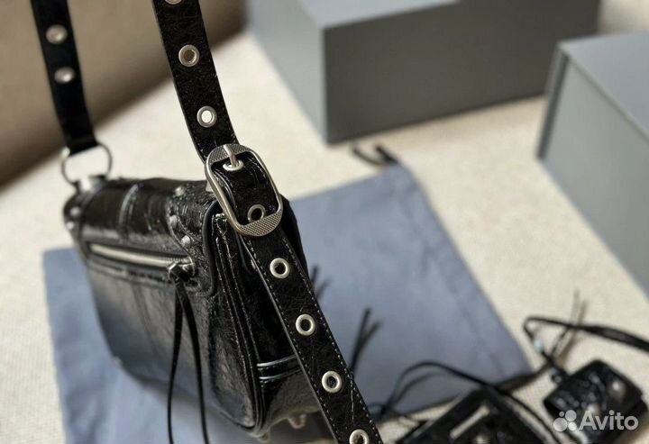 Сумка Balenciaga Le Cagole натуральная кожа y2k