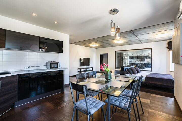 2-к. квартира, 96 м², 6/8 эт.