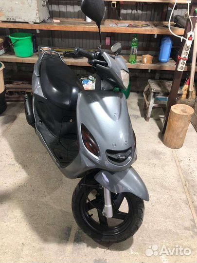 Yamaha grand axis 100