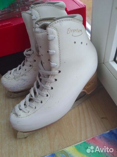 Фигурные коньки edea