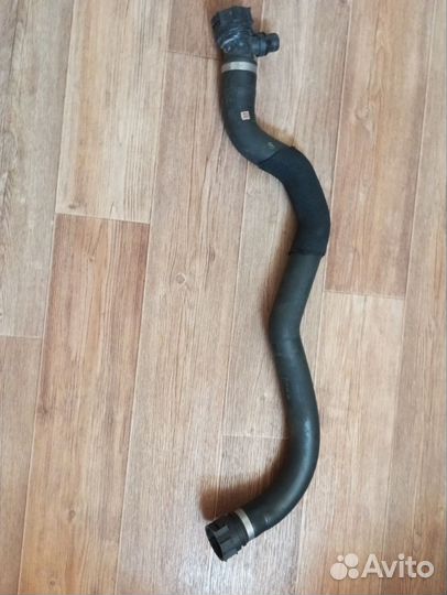 Патрубок системы охлаждения bmw