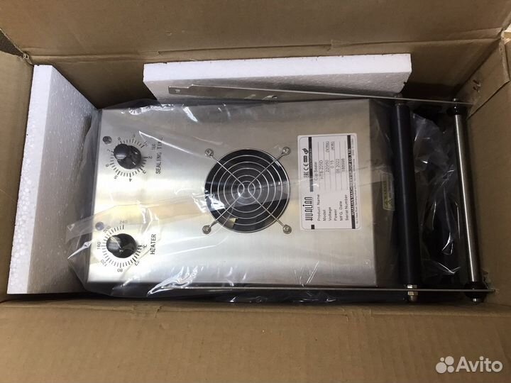 Универсальный ручной запайщик лотков HTS-225