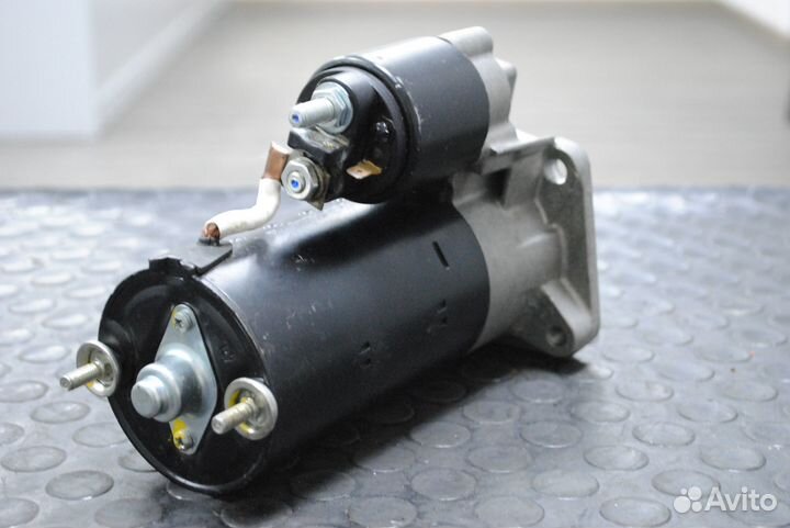 Стартер Volvo XC70, XC60, XC90 2.4 Diesel 9 зубьев