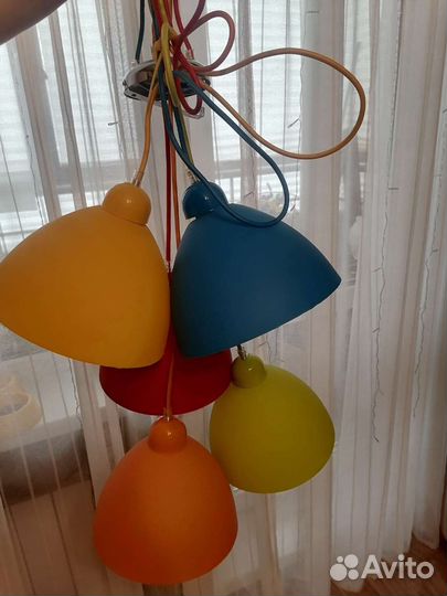 Люстра потолочная подвесная с лампами