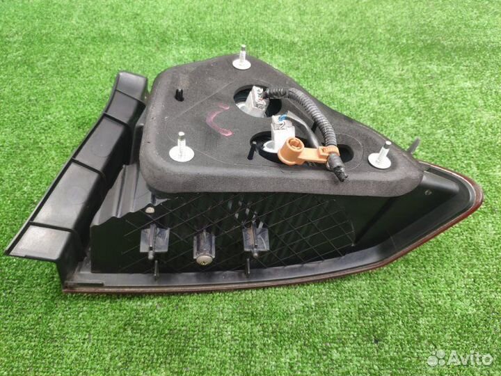 Фонарь задний левый Honda Civic 4D R18A1 2009