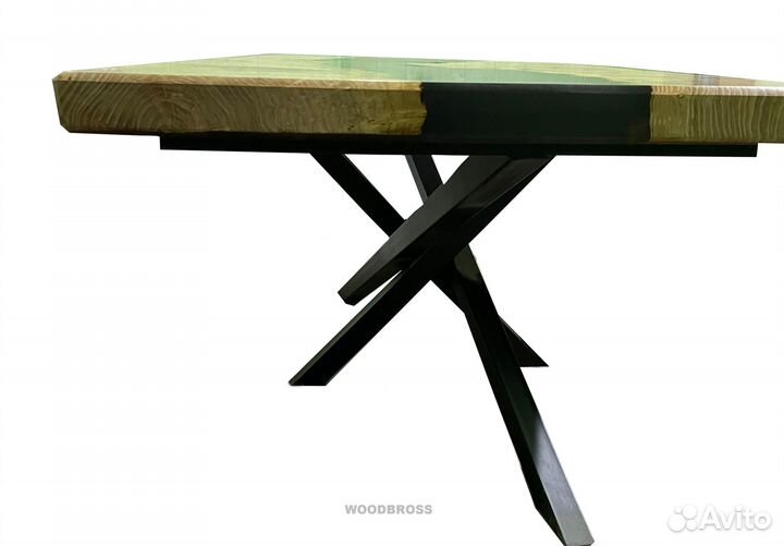 Стол из Эпоксидки и дерева от производителя