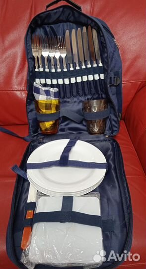 Набор посуды для пикника в рюкзаке
