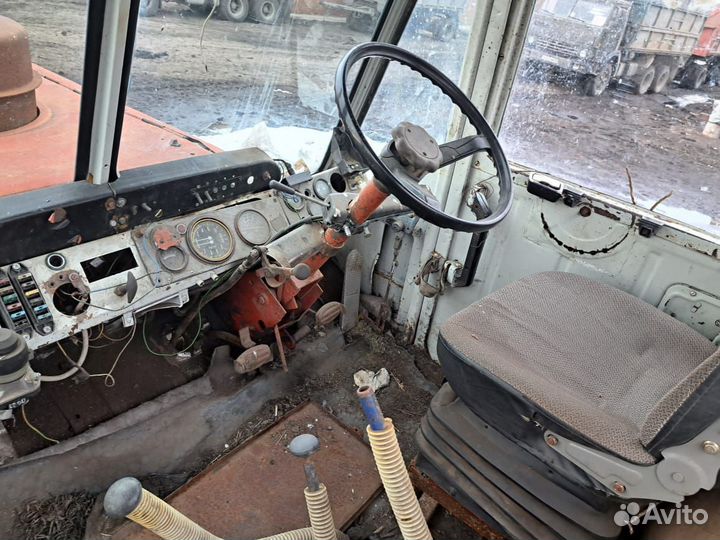 Трактор ХТЗ Т-150, 1990