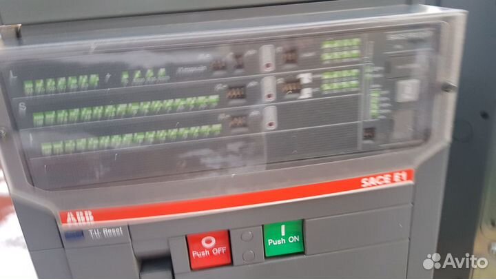 Выключатели автоматические ABB E1B 1250А