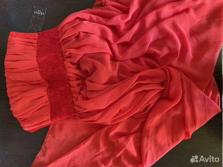 Продам платье