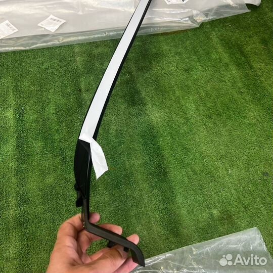 Молдинг лобового стекла правый Kia K5 DL3 2021