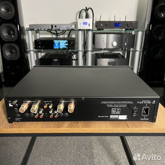 Усилитель Edwards Audio IA7-R Signature