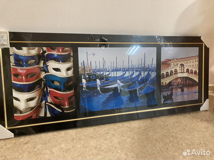 Два постера в раме