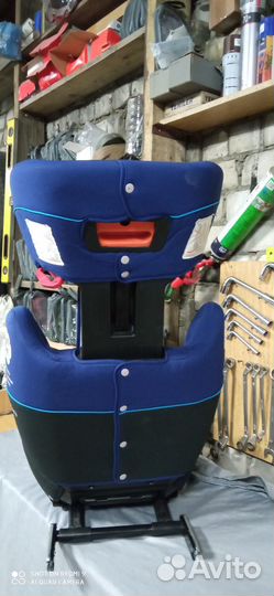 Детское кресло в машину
