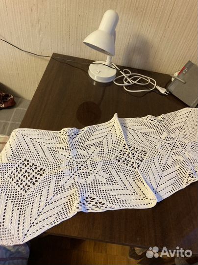 Вязанные крючком салфетки ретро разного размера