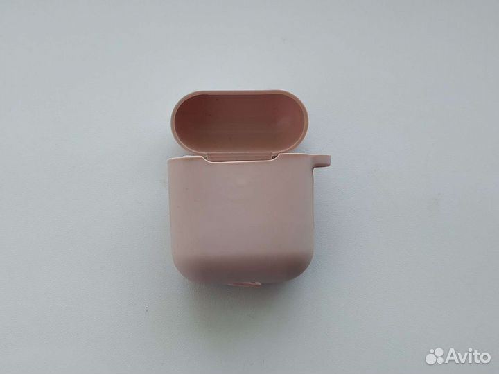 Чехлы на AirPods