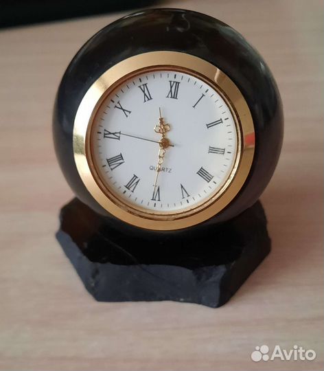 Настольные часы