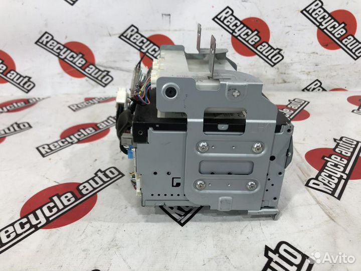 Магнитофон nissan skyline NV36 VQ25 2007