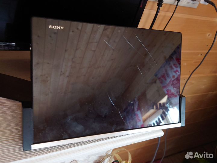 Планшет + зарядная база Sony