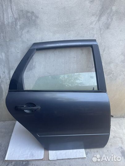 Дверь гранта седан