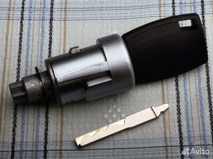 Личинка замка зажигания ford Focus 2, S-MAX 1