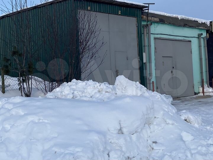 Гараж, > 30 м²