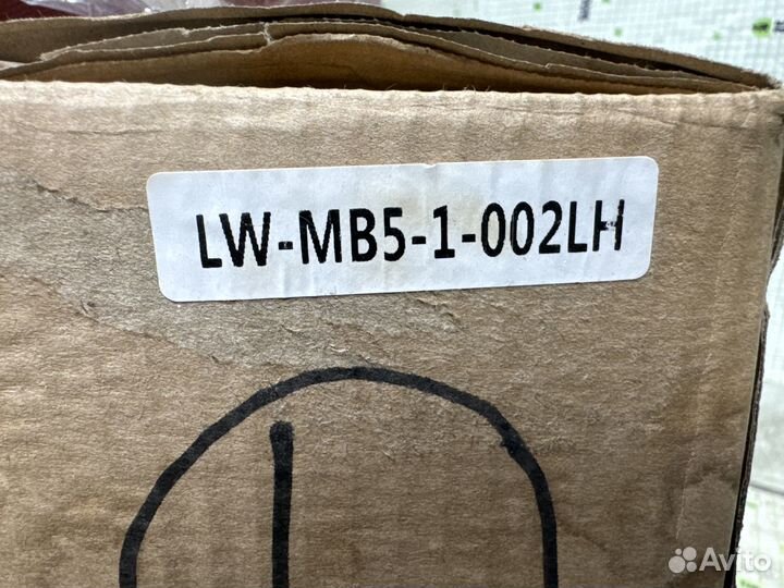 Фонарь задний левый для Mitsubishi Grandis