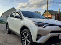 Toyota RAV4 2.0 CVT, 2017, 86 000 км, с пробегом, цена 2 990 000 руб.