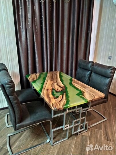 Изготовление стол реки