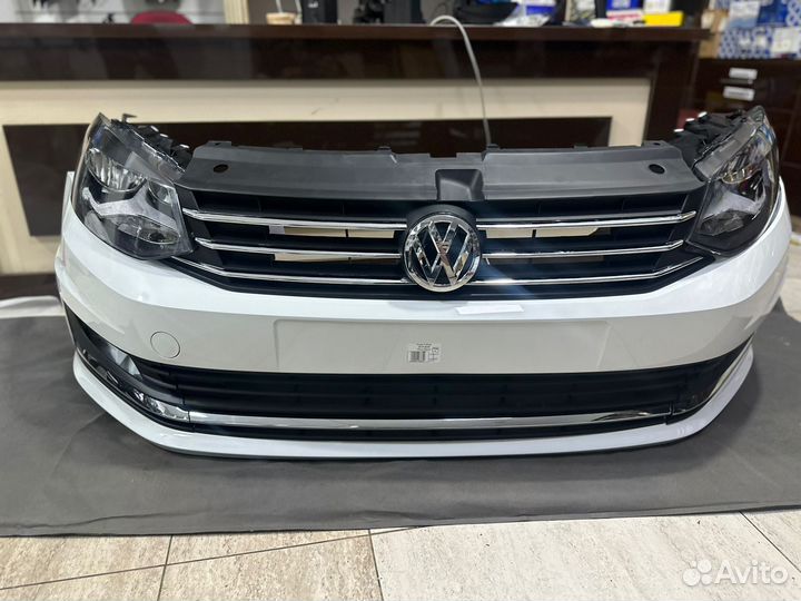 Volkswagen polo sedan rest