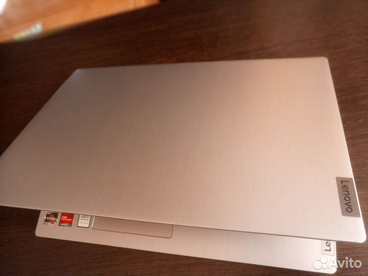 Ноутбук Lenovo как новый