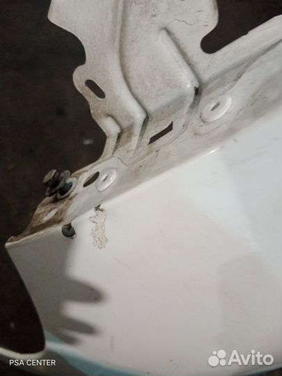 Крыло переднее левое Citroen C3 A51(2009)